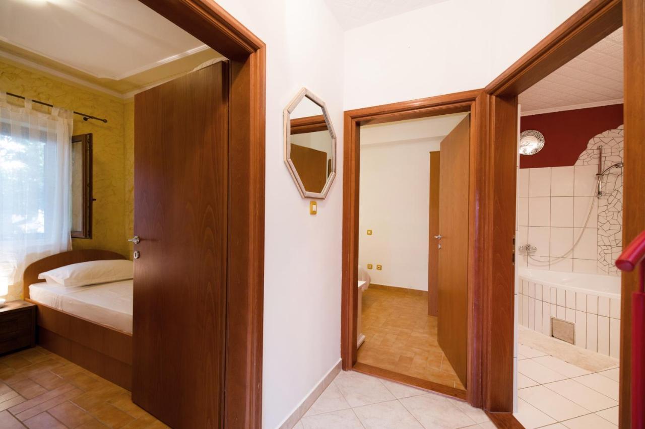 Apartman Mediterraneo Supetar Extérieur photo